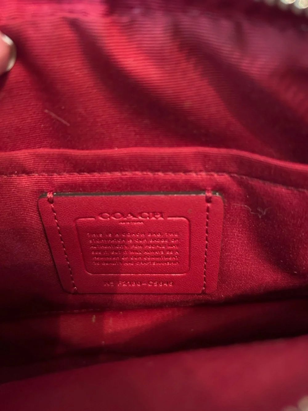 Coach Quilted Signature Crossbody Bag in red/brown logo - Picture 3 of 3